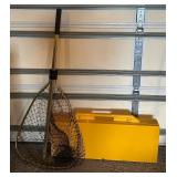 G - Frabill Power Catch Landing Net & Fine Fly Leisure Table