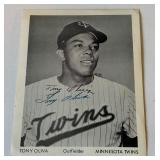 Tony Oliva Early Auto Minnesota Twins Team Issed Baseball Photo Tony Oliva Early Auto Minnesota Twins Team Issed Baseball Photo