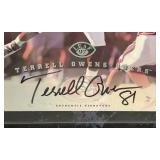Terrell Owens Autographed 1997 Leaf Authentic Signatures In Plaque Football Card Terrell Owens Autographed 1997 Leaf Authentic Signatures In Plaque Football Card