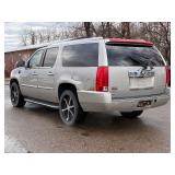 2008 CADILLAC ESCALADE ESV *All Wheel Drive* (NO RESERVE)
