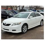 2008 TOYOTA CAMRY SE *No Accidents Reported* (NO RESERVE)