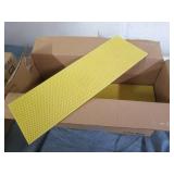 25 Small deep foundation bee frames... 25 Small deep foundation bee frames...