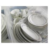 Style house china set... Style house china set...