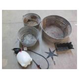 Vintage metal basins, metal decor a... Vintage metal basins, metal decor a...