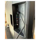 Emerson LC320EM2 32' LCD TV - HDMI, VGA, USB, Remote & Manual