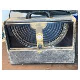 Zenith Long Distance Portable Radio - Vintage With Case