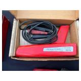 Central Pneumatic Gravity Feed Blast Gun 95793 with Hose & Box