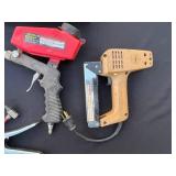 Central Pneumatic Gravity Feed Blast Gun 95793 with Hose & Box