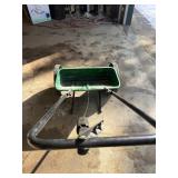 Scotts AccuGreen 1000 lawn fertilizer and seed drop spreader