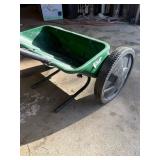 Scotts AccuGreen 1000 lawn fertilizer and seed drop spreader