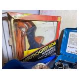 Hunter sockets , glue gun, knee pads and more. Garage lot