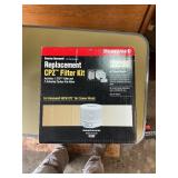 Honeywell Enviracaire HEPA Air Purifier – 3 Speed With filter replacement kit and filters