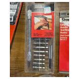 Screw flex kit brand new , forged steel blade and various bucket of tools