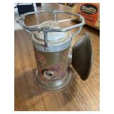 vintage Delta Powerlite lantern