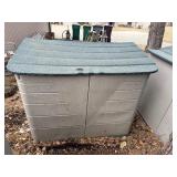 Rubbermaid outdoor storage unit , 59x32x45