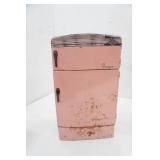 Vintage 1950s metal toy fridge/freezer. Wolverine Toy Co. 13.5" tall by 8"x5.5"