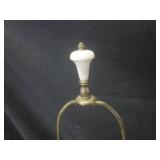 (CS) 2 Vintage Table Lamps Porcelai...