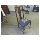 (BR1) Vintage Wood Needlepoint Seat...