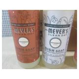 (EW4) 8 Spray Bottles of Multi Surf...