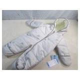 (RCK) Carter's Baby Snowsuit Size 6...