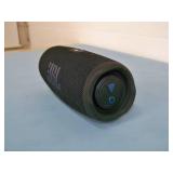 JBL Charge5 Portable / Wireless Bluetooth Speaker - in Original Box JBL Charge5 Portable / Wireless Bluetooth Speaker - in Original Box