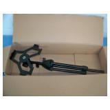 Telescoping Tripod with iPad / Tablet Holder Telescoping Tripod with iPad / Tablet Holder