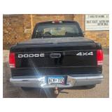 2002 DODGE DAKOTA PICKUP - LOW MILES!