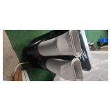 Haier Portable Electric Air Conditioner – New (Out of Box) : Dimension of 33'H x18'W x15'l)