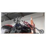 All contempt on the top Pallet rocks ( Wheelwalkers, and assorted contents)