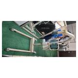 EZ Way Stands 400LB Capacity (Used and battery needs recharging)