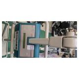 EZ Way Stands 400LB Capacity (Used and battery needs recharging)