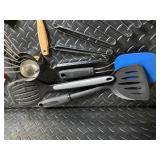 Oneida Kitchen Utensils & ChefMate Tools - Assorted Spoons, Forks, Spatulas & Gadgets