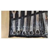 Pittsburgh 16 PC Combination Wrench Set with SAE Sizes