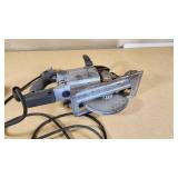 Skilsaw Model 77 7 1/4" Worm Drive Saw