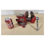 Milwaukee No. 644 Bench Vise