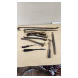 Crowbars and Pry Bars