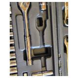 AmazonBasics Ratcheting Wrench and Socket Set - Missing a Ratchet and 14mm