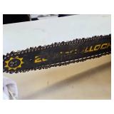 McCulloch Timber Bear Chainsaw - Has compression