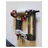 Central Pneumatic 18 Gauge 2-in-1 Air Nailer/Stapler with DeWalt Bag