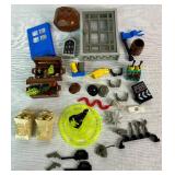 Lego, Mega Blocks and Playmobil Playsets Lego, Mega Blocks and Playmobil Playsets