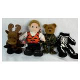 Collection of 20+ Beanie Babies and 4 Pound Puppies Collection of 20+ Beanie Babies and 4 Pound Puppies