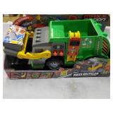 Lift 'n Dump Truck 16 pcs...
