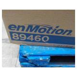 6 rolls En Motion 10' White 1 Ply P...