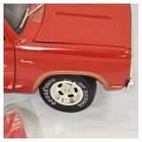 1/8 1976 Didge Red Express Truck