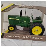 1:16 John Deere 3010