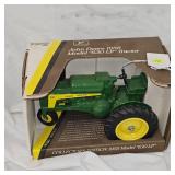 1:16 John Deere 630 LP