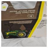 1:16 John Deere 630 LP