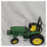 1:16 John Deere 6200 Tractor