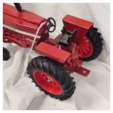 1/16th International 966 Tractor