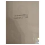 (2) Mixing Bowls, (2) Corningware Dishes, (2) Glass Casserole Dishes